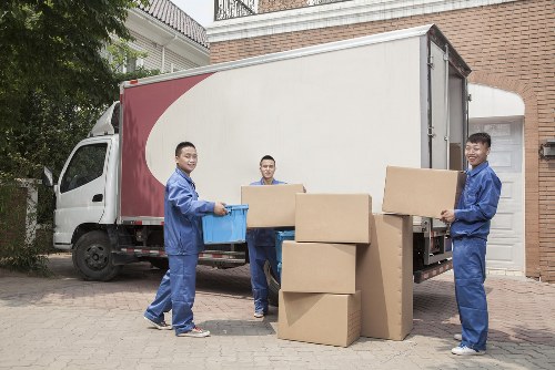 Careful packing of fragile items for a Croftonpark house move