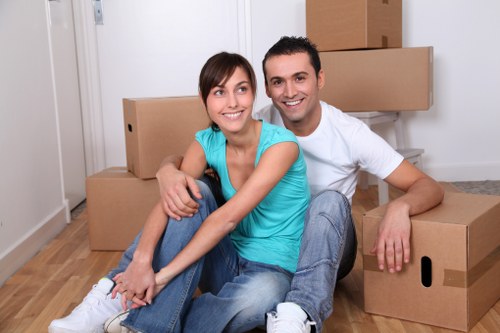 Reliable local van and man service in Croftonpark for bulky item delivery
