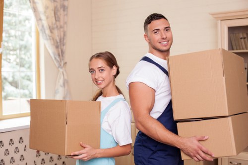 Crofton Park moving help for household items and boxes
