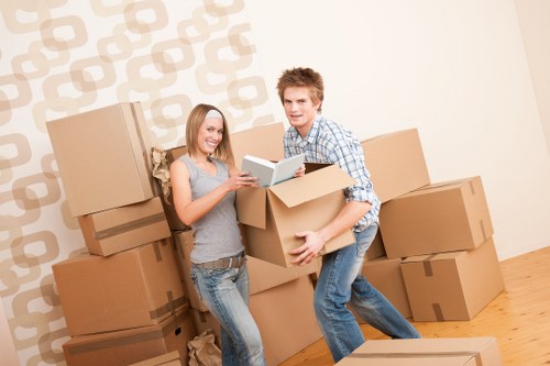 Different truck size options for moving home in Croftonpark
